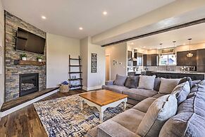 Walk To Golf: Modern Mtn-view Home in Granby