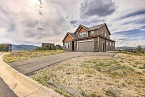 Walk To Golf: Modern Mtn-view Home in Granby
