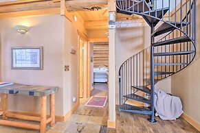 Mountain Views & Fire Pit: Granby Retreat!