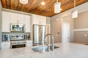 6 Mi to Winter Park Resort: Home w/ Free Shuttle