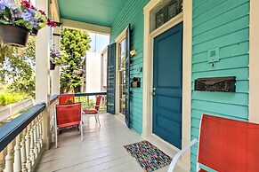 Historic Galveston Apartment - 1 Mi to The Strand!