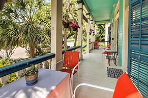 Historic Galveston Apartment - 1 Mi to The Strand!