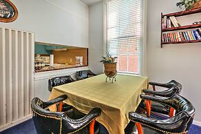 Historic Galveston Apartment - 1 Mi to The Strand!