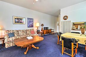 Historic Galveston Apartment - 1 Mi to The Strand!