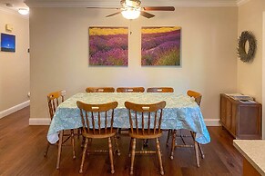 Charming Shasta Lake Retreat: Boat, Hike & Fish!