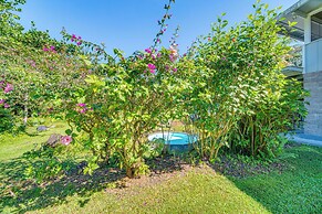 Keaau Apartment on Beautiful Acre w/ Pool & Deck!