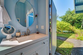 Keaau Apartment on Beautiful Acre w/ Pool & Deck!