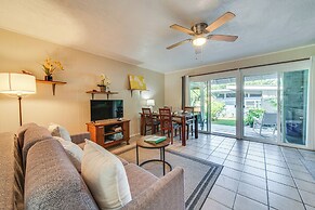 Keaau Apartment on Beautiful Acre w/ Pool & Deck!