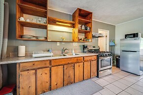 Keaau Apartment on Beautiful Acre w/ Pool & Deck!