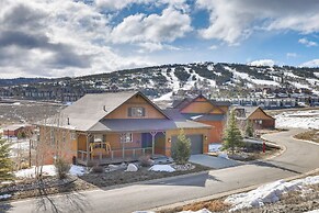 Spacious Granby Home w/ Views < 2 Mi to Ski + Golf