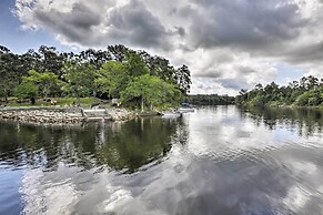 Cozy Obrien Home w/ Fire Pit & Patio Near Rivers!