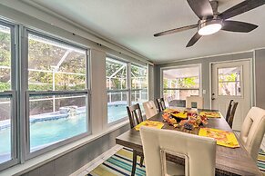 Peaceful Venice Villa w/ Patio - 2 Miles to Beach!