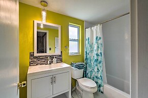 Peaceful Venice Villa w/ Patio - 2 Miles to Beach!