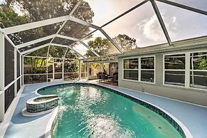 Peaceful Venice Villa w/ Patio - 2 Miles to Beach!