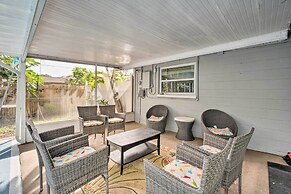 Peaceful Venice Villa w/ Patio - 2 Miles to Beach!