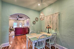 Bright Bradenton Retreat: 1 Mi to Downtown!