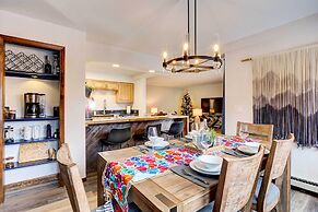 Walk to Ski Resort: Breckenridge Condo w/ Hot Tub!