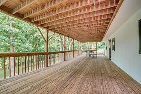 Kodak Getaway w/ Covered Decks + Game Room!