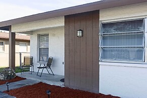 Gorgeous Cape Coral Duplex Home w/ Modern Interior