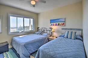 Sunny Florida Home w/ Decks & View, Steps to Beach