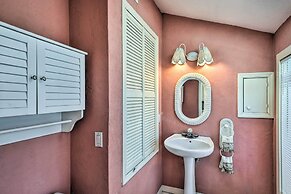 Sunny Florida Home w/ Decks & View, Steps to Beach