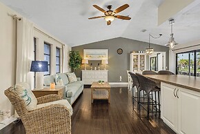 Canal-front Oasis w/ Dock & Kayaks in Cape Coral!