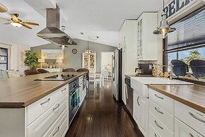 Canal-front Oasis w/ Dock & Kayaks in Cape Coral!