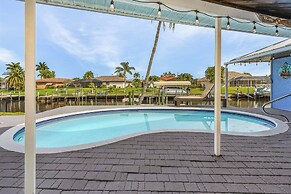 Canal-front Oasis w/ Dock & Kayaks in Cape Coral!