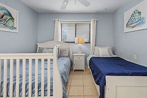 Canal-front Oasis w/ Dock & Kayaks in Cape Coral!