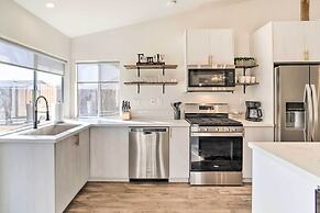 2 Mi to Coachella: Indio Getaway w/ Outdoor Oasis!