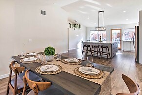 2 Mi to Coachella: Indio Getaway w/ Outdoor Oasis!