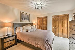 Walk to Ski Lift: Breckenridge Retreat w/ 2 Decks!