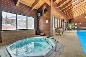 Walkable Frisco Condo: Mtn Views & Shared Hot Tub!