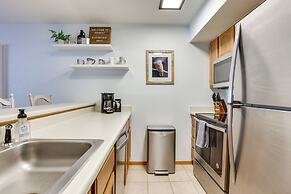 Walkable Frisco Condo: Mtn Views & Shared Hot Tub!