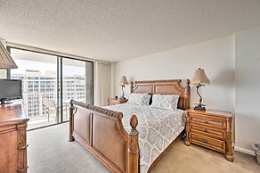 Beachfront Marco Island Condo w/ Pool Access!