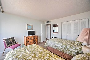 Beachfront Marco Island Condo w/ Pool Access!