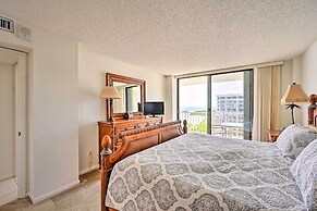 Beachfront Marco Island Condo w/ Pool Access!