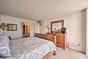 Beachfront Marco Island Condo w/ Pool Access!