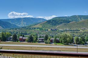 Tranquil Avon Vacation Unit w/ Luscious Views