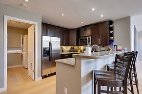 Tranquil Avon Vacation Unit w/ Luscious Views