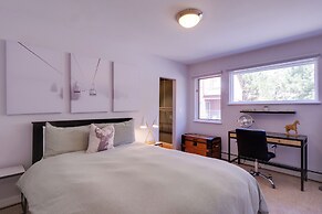 Tranquil Avon Vacation Unit w/ Luscious Views