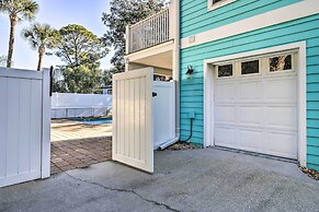 Studio w/ Pool & Gas Grill < 1 Mi to River