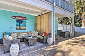 Studio w/ Pool & Gas Grill < 1 Mi to River