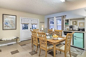 Studio w/ Pool & Gas Grill < 1 Mi to River