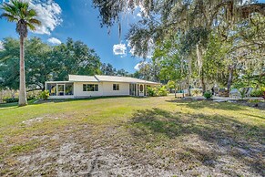 'laurel on the Lakes' Floral City Escape w/ Canoe!