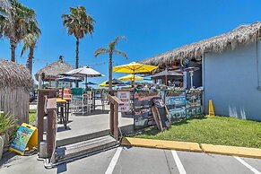 Riverfront Homosassa Retreat w/ Kayak & Boat Dock!