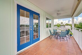 Riverfront Homosassa Retreat w/ Kayak & Boat Dock!