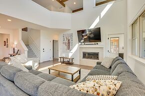 Furnished Deck & Hot Tub: Chic Granby Home!