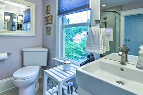 Elegant Raleigh Home w/ Porch, Walk Downtown!