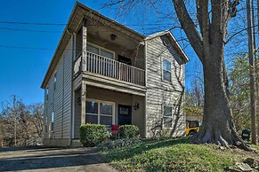 Fayetteville Apt by Univ of Arkansas Campus!